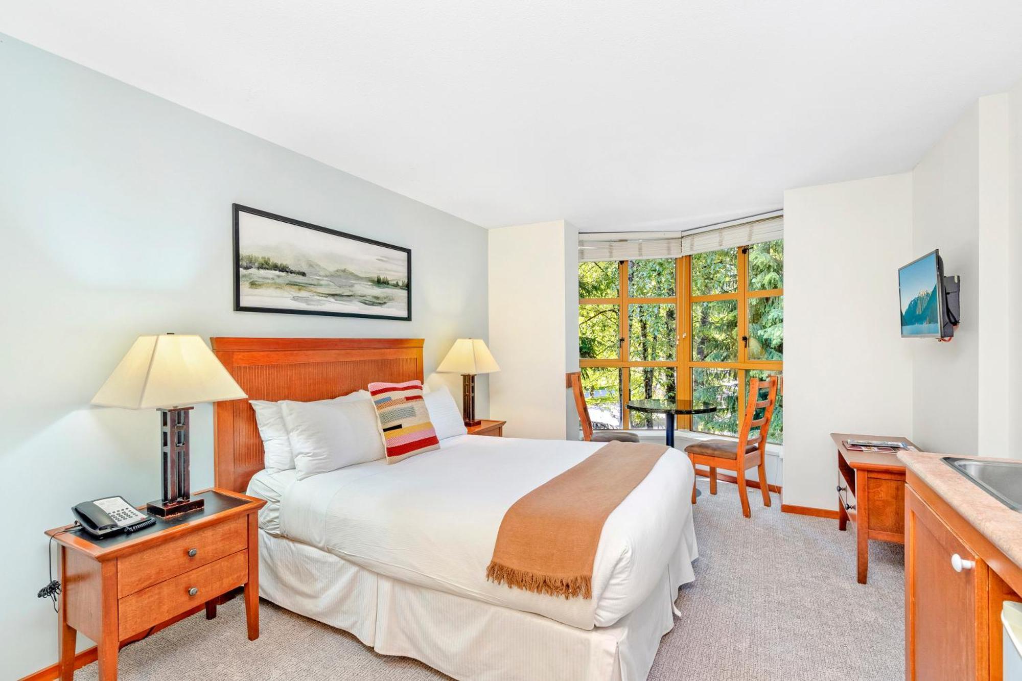 Cascade Lodge Whistler Exterior photo